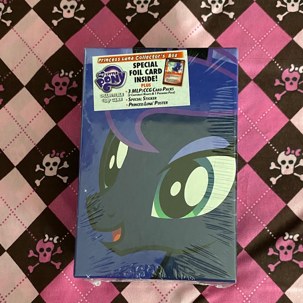 Princess luna collectors box my little pony tcg